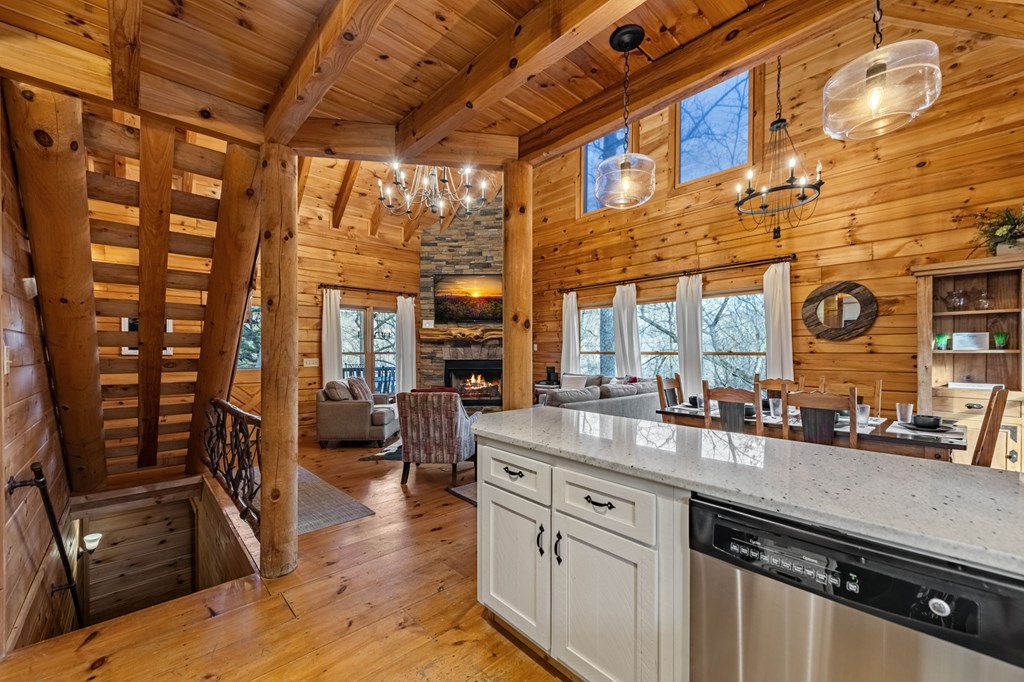 428743 Blue Ridge Residential