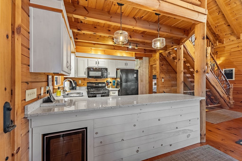 428743 Blue Ridge Residential