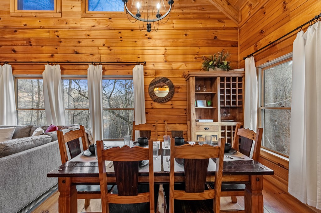 428743 Blue Ridge Residential