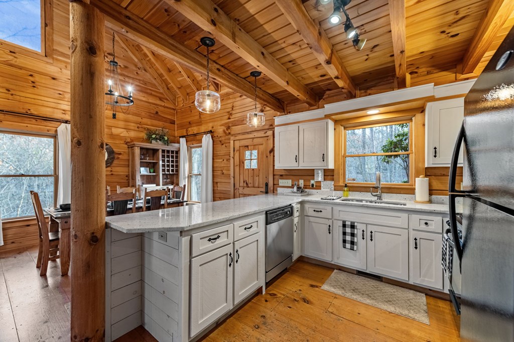 428743 Blue Ridge Residential