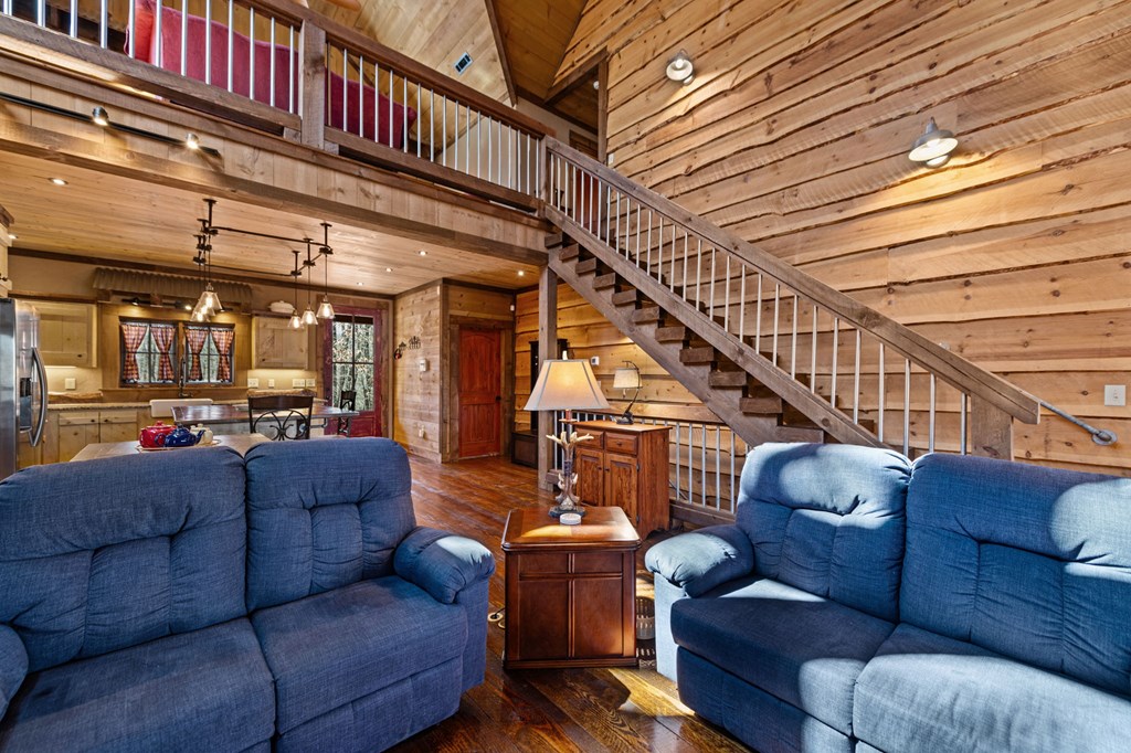 428745 Blue Ridge Residential