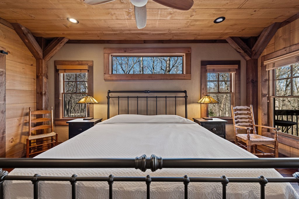 428745 Blue Ridge Residential