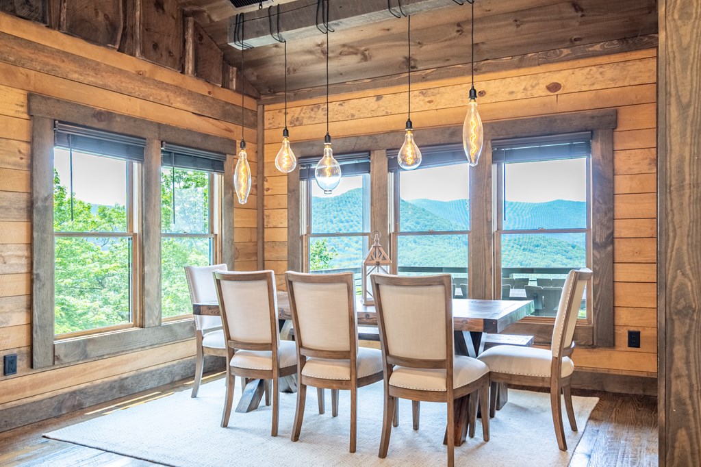 428756 Blue Ridge Residential