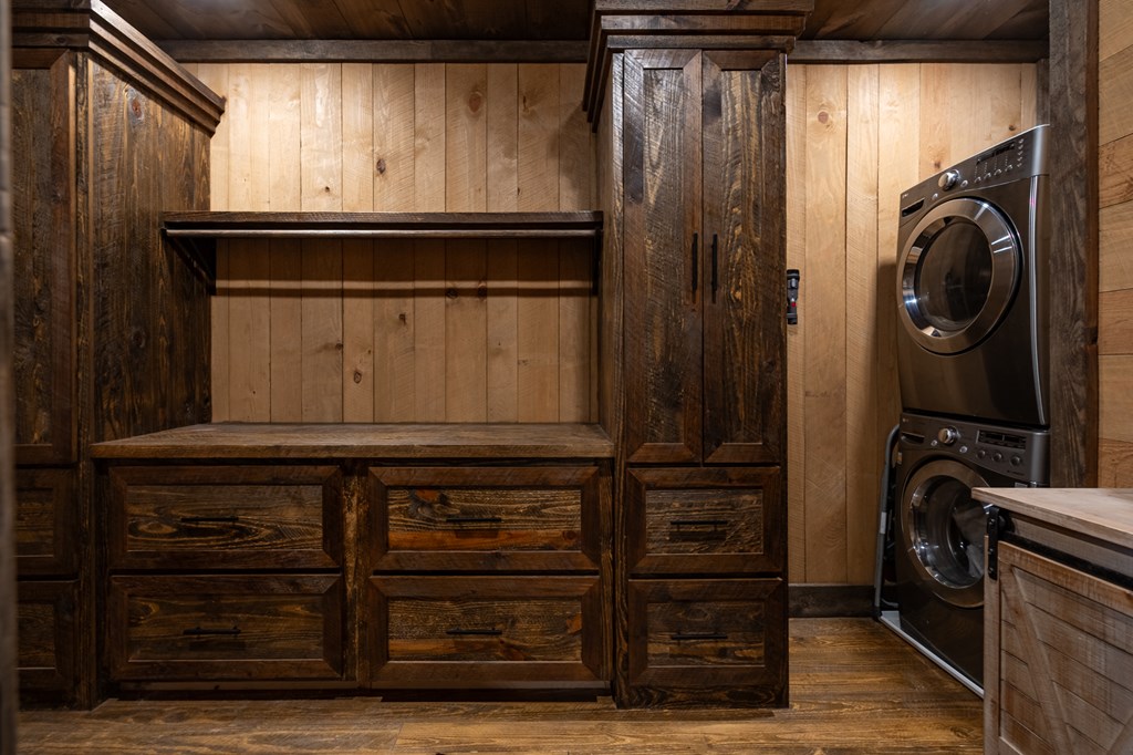 428756 Blue Ridge Residential