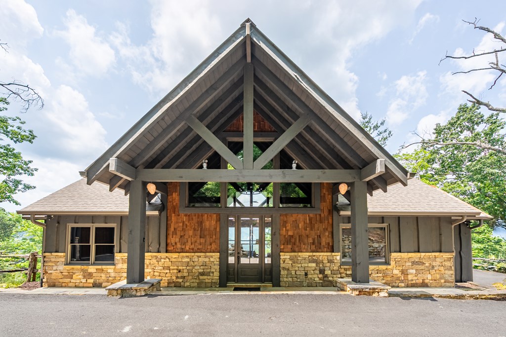 428756 Blue Ridge Residential