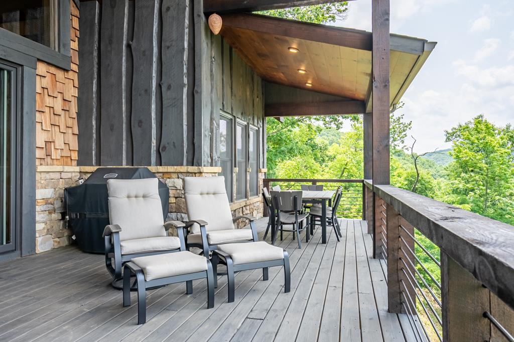 428756 Blue Ridge Residential