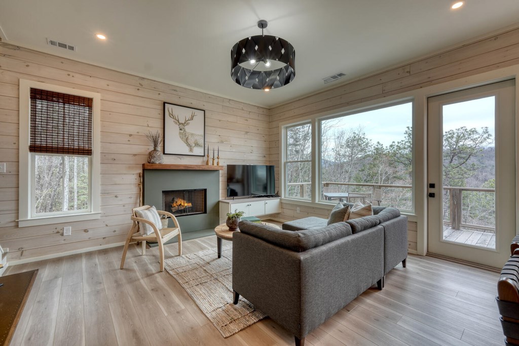 428764 Clayton Residential