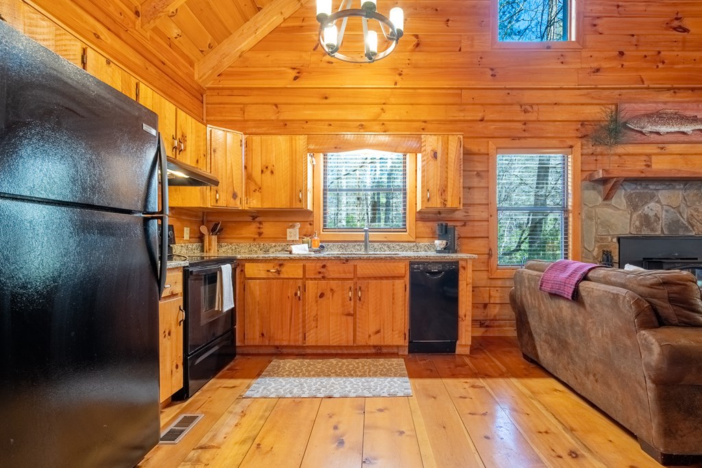 428776 Epworth Residential