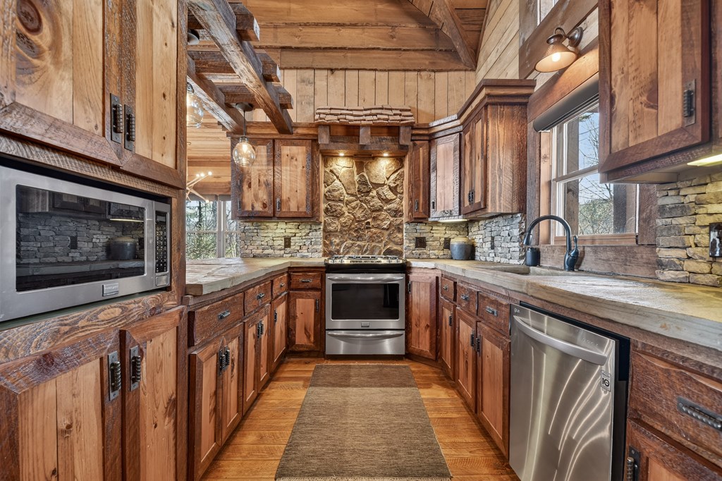 428783 Epworth Residential