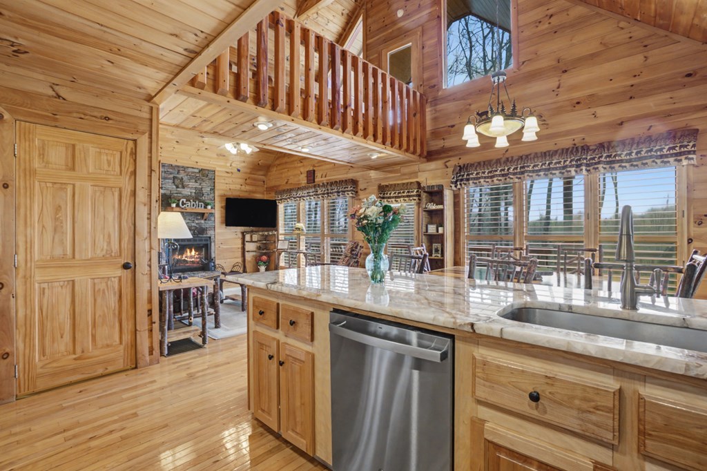 428793 Blue Ridge Residential