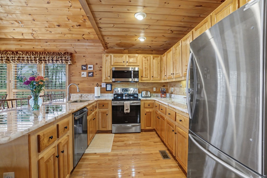 428793 Blue Ridge Residential