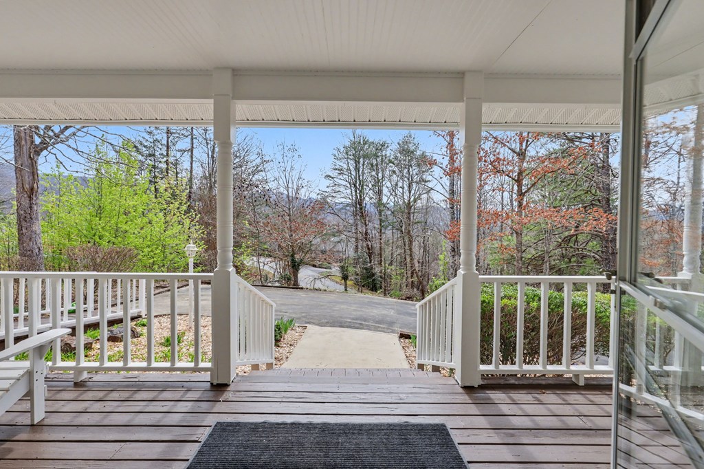 428798 Young Harris Residential