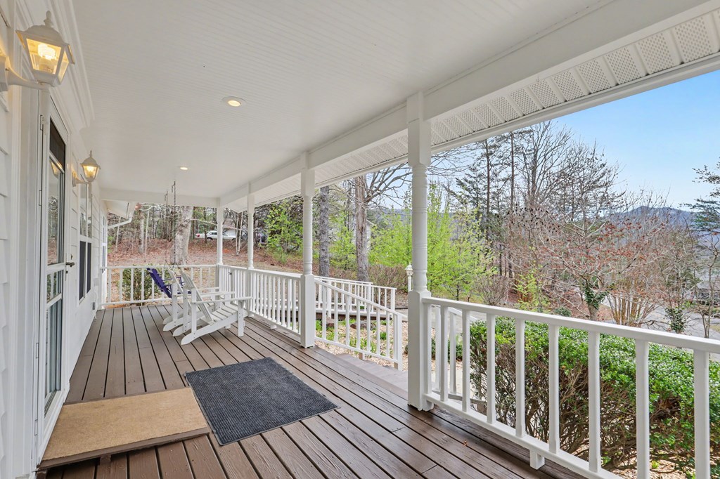 428798 Young Harris Residential