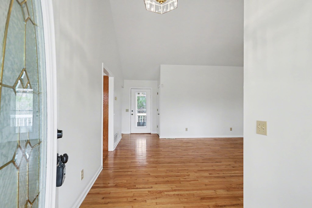 428798 Young Harris Residential