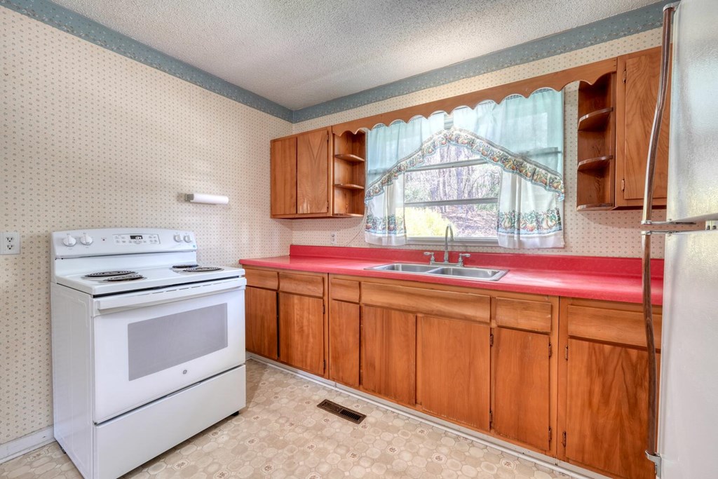 428804 Blue Ridge Residential