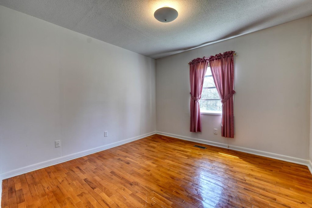 428804 Blue Ridge Residential