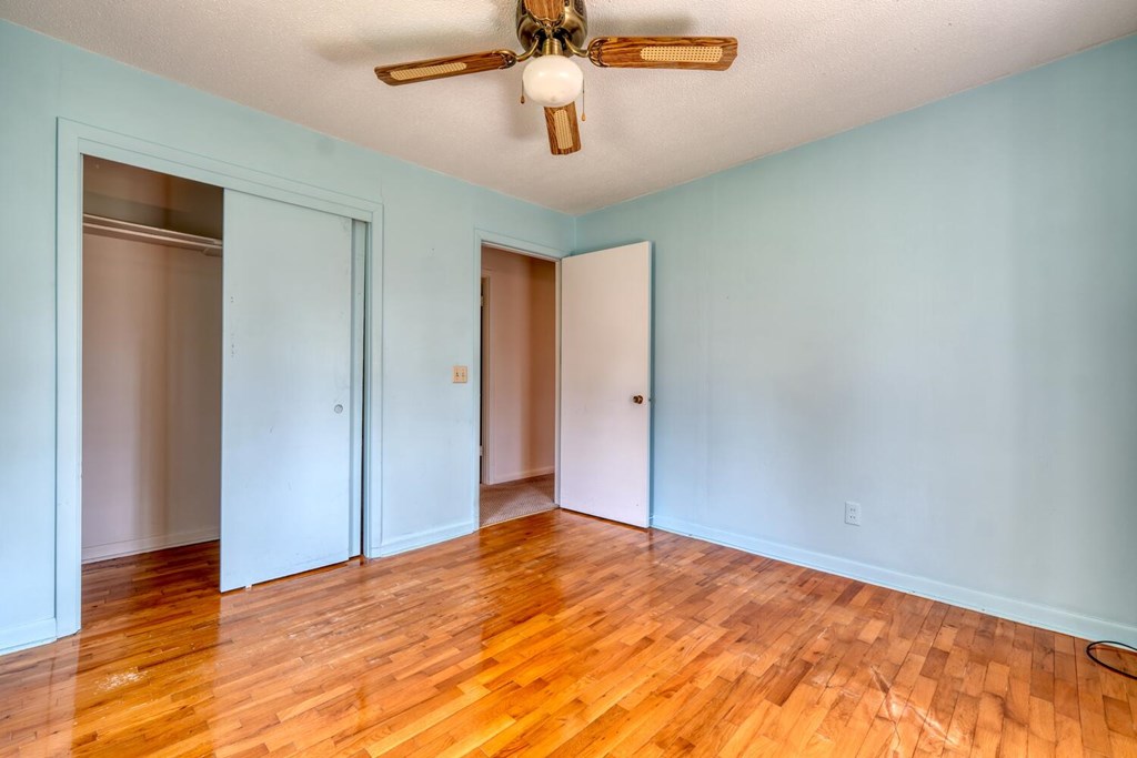 428804 Blue Ridge Residential