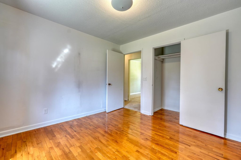 428804 Blue Ridge Residential