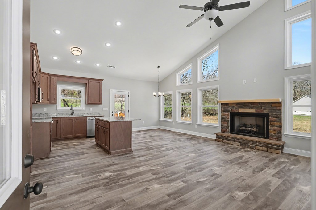 428807 Hayesville Residential