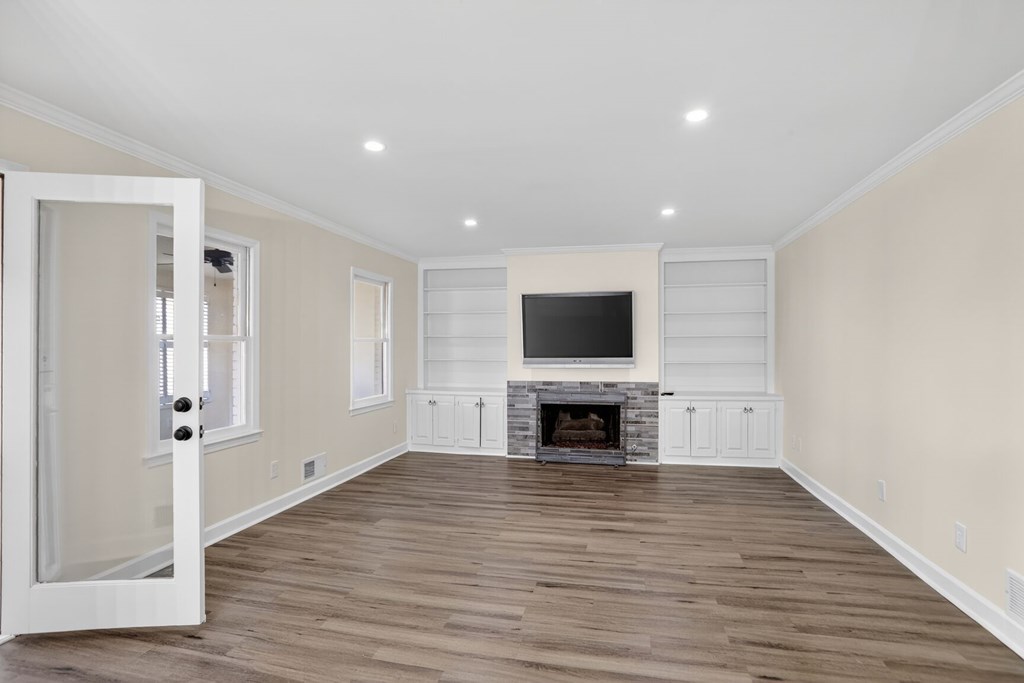 428813 Decatur Condominium