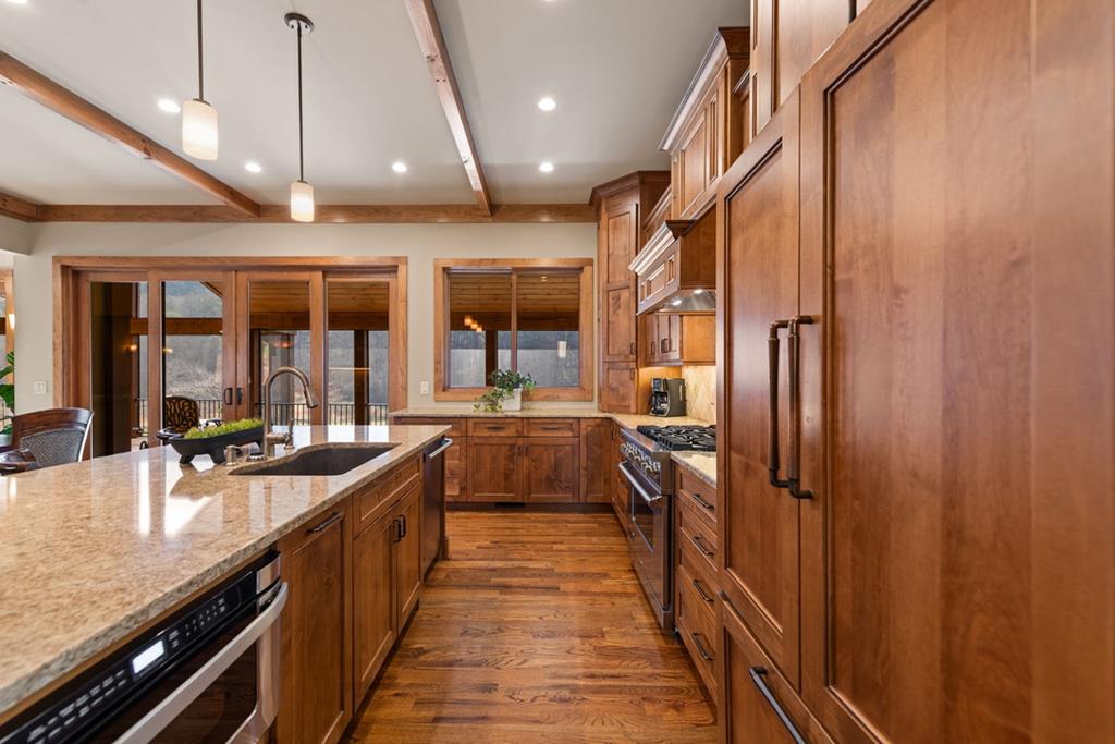 428815 Mineral Bluff Residential