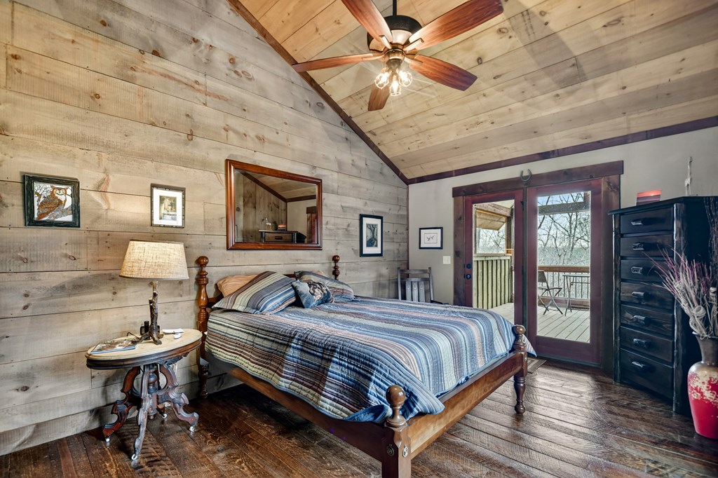 428825 Blue Ridge Residential