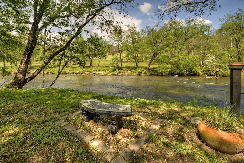 428825 Blue Ridge Residential