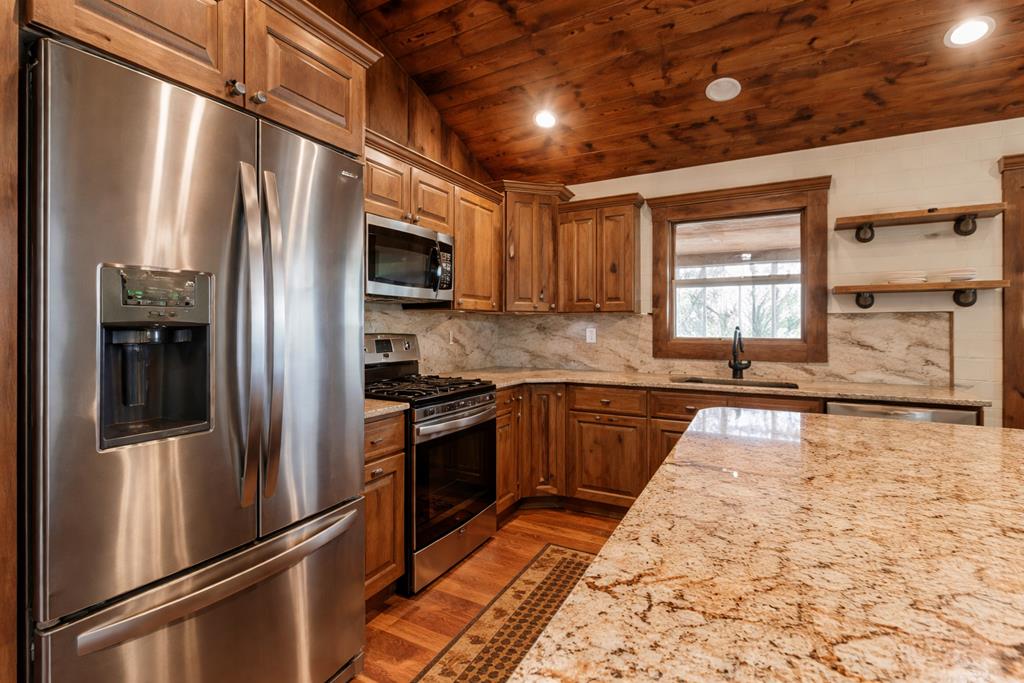 428829 Morganton Residential