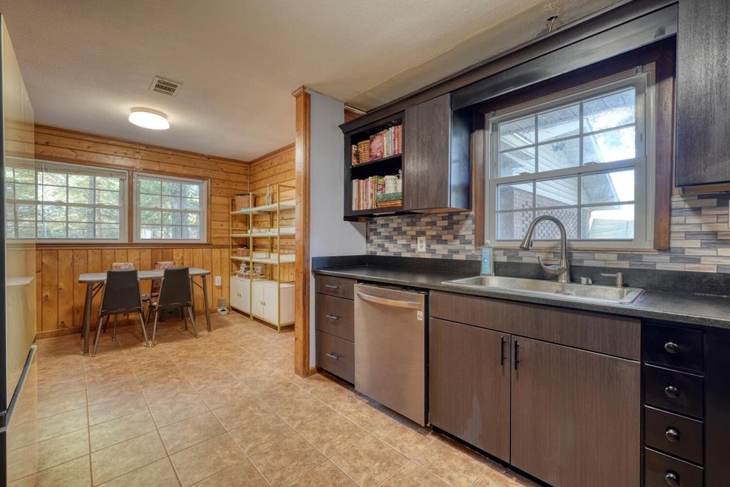 428834 Morganton Residential