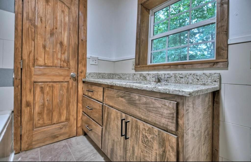 428835 McCaysville Residential