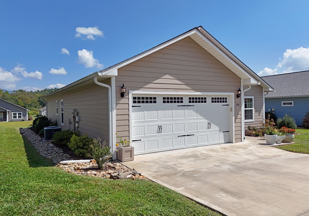 428838 Hayesville Residential