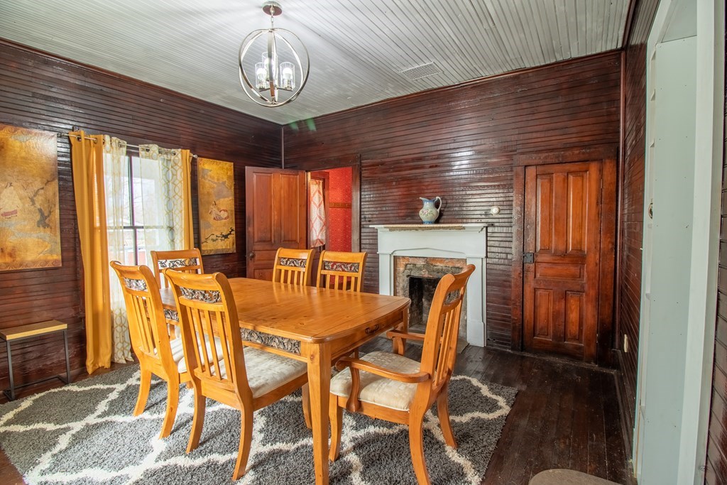 428841 Andrews Residential