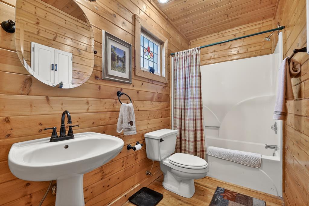 428846 Blue Ridge Residential