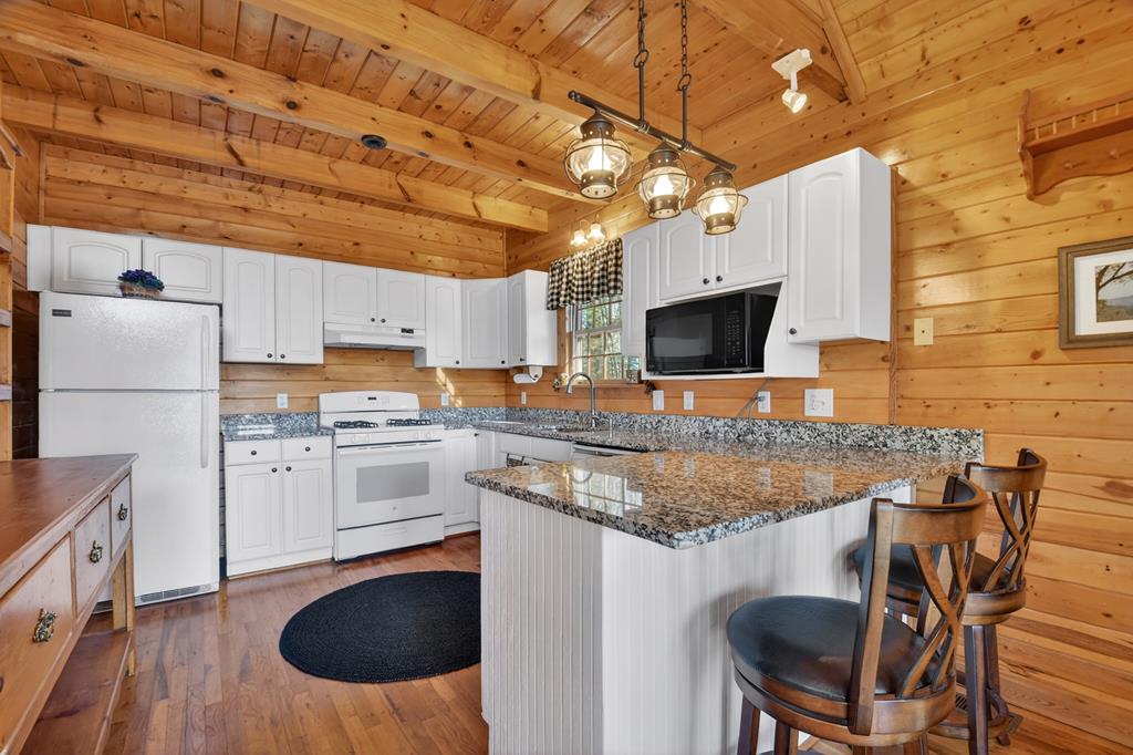 428846 Blue Ridge Residential