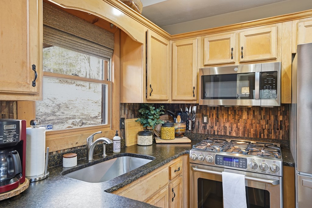 428848 McCaysville Residential