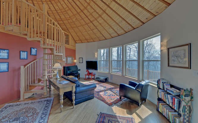 428853 Hiawassee Residential