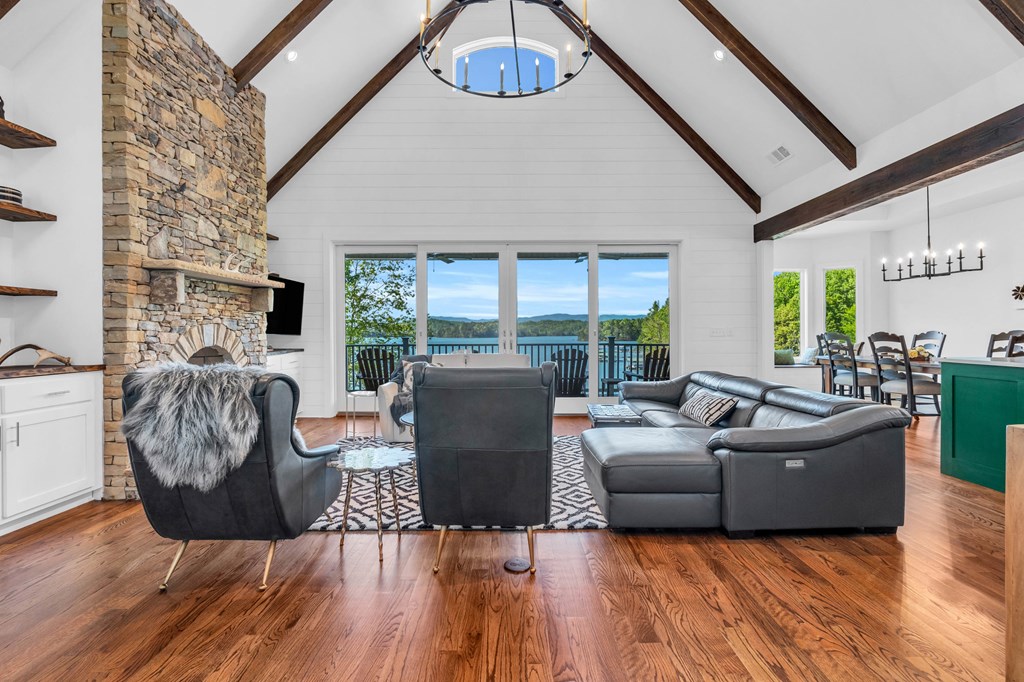 428856 Hiawassee Residential