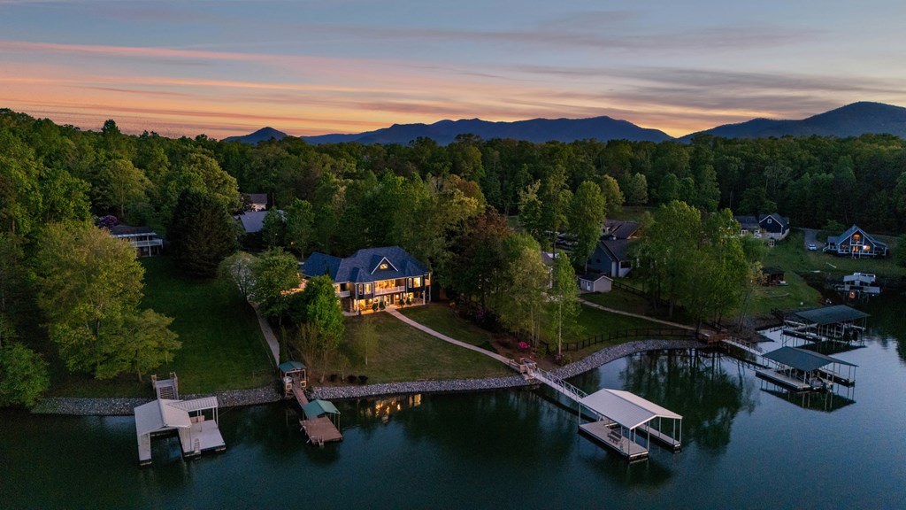 428856 Hiawassee Residential