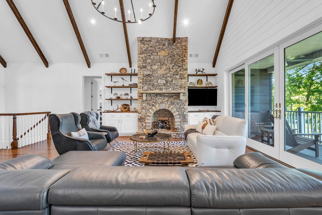 428856 Hiawassee Residential