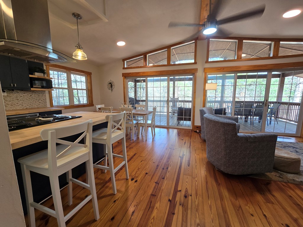 428857 Murphy Residential