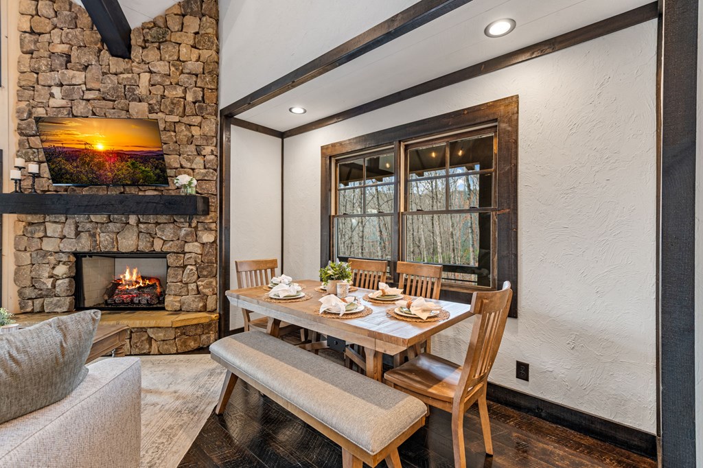 428858 Blue Ridge Residential