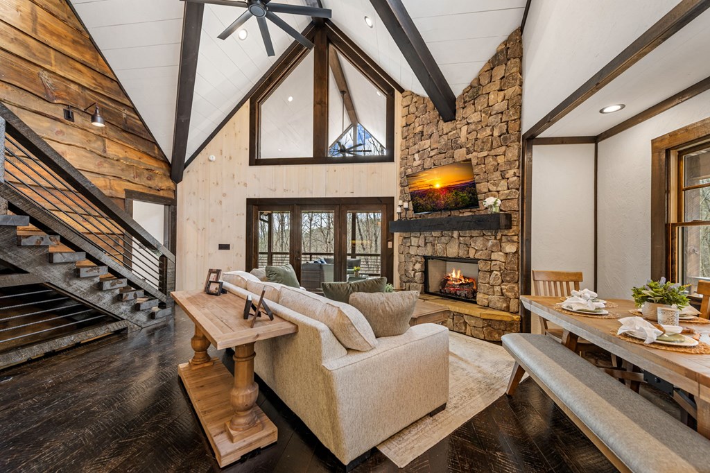 428858 Blue Ridge Residential