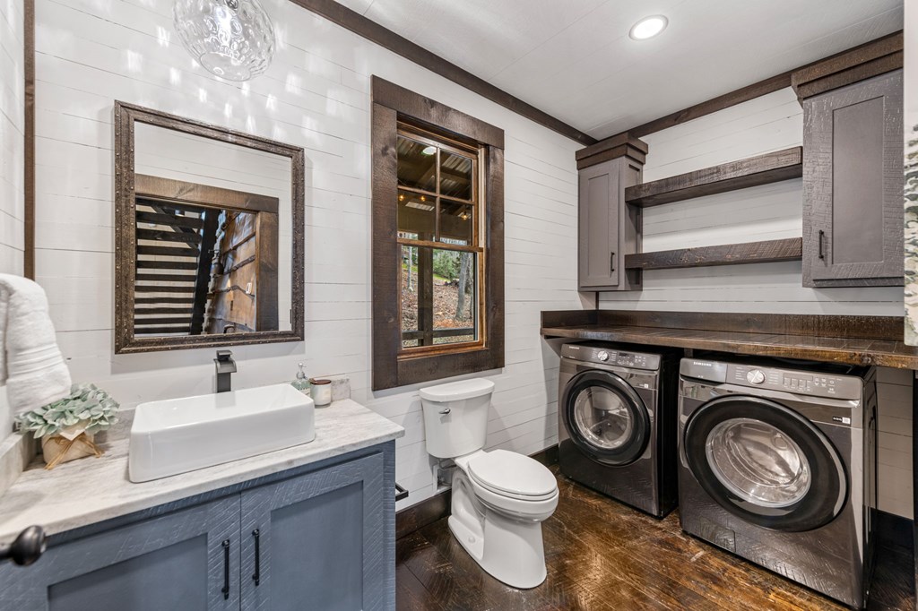 428858 Blue Ridge Residential