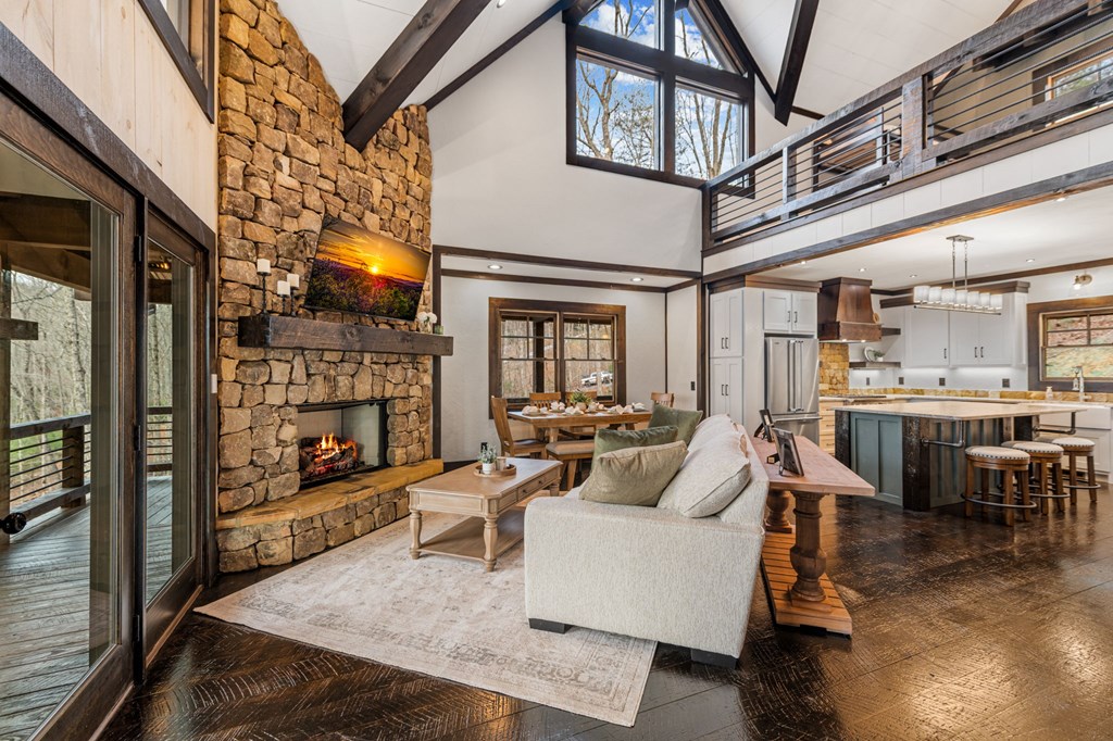 428858 Blue Ridge Residential