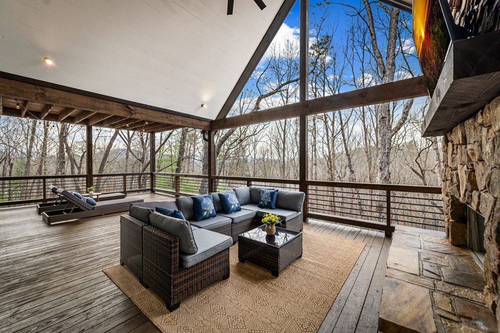 428858 Blue Ridge Residential