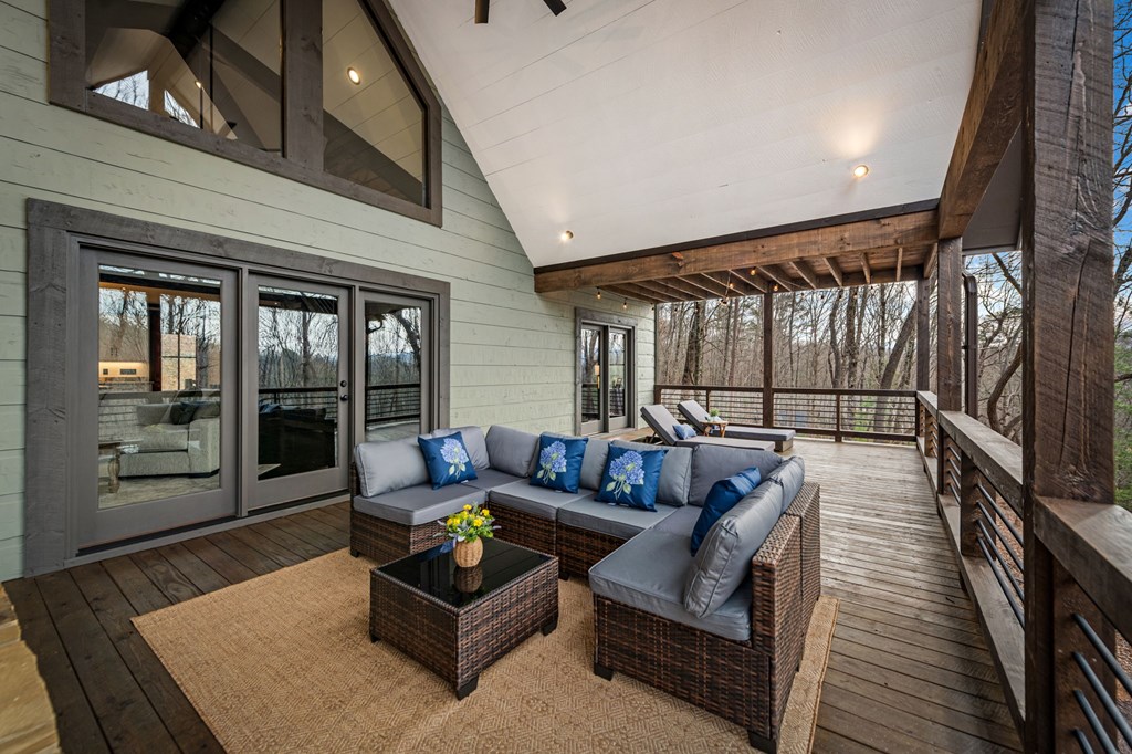 428858 Blue Ridge Residential