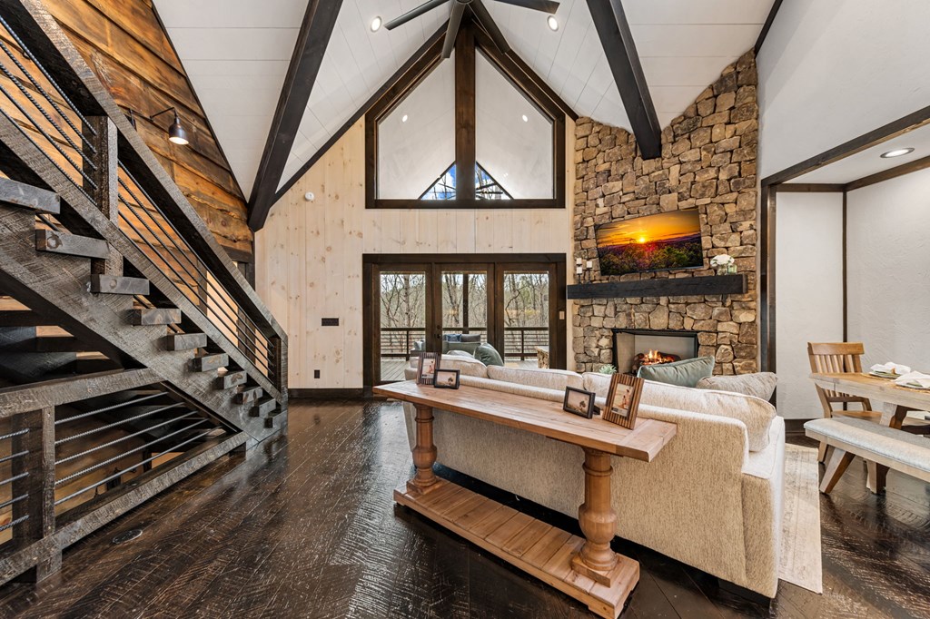 428858 Blue Ridge Residential