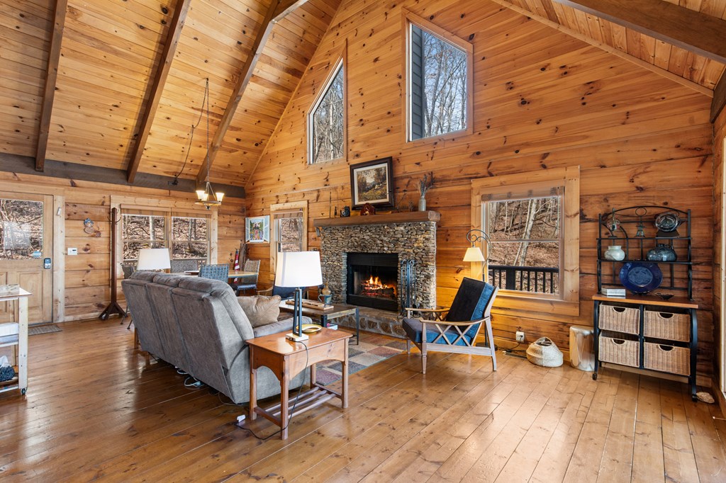 428861 Blue Ridge Residential