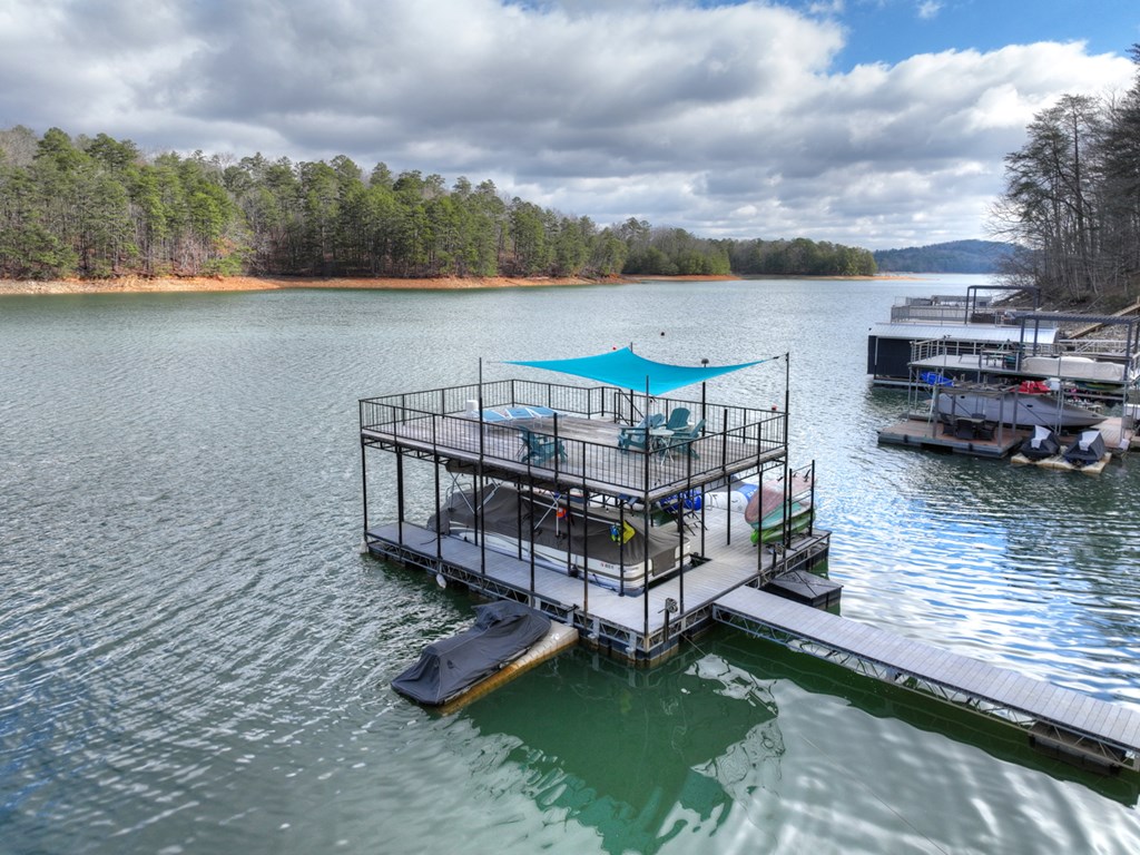 428863 Blue Ridge Residential