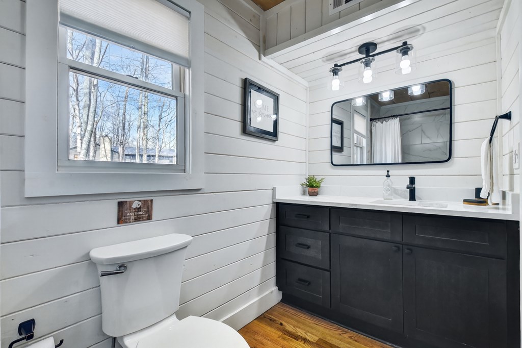 428863 Blue Ridge Residential